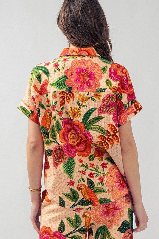"SOUTH OF THE EQUATOR" TEXTURED TROPICAL PRINT BUTTON DOWN SHIRT