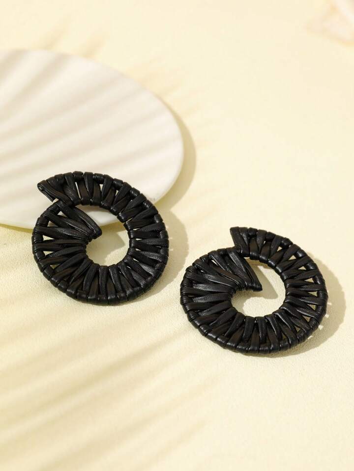 BOHO SWIRL HANDWOVEN DANGLE EARRINGS- BLACK