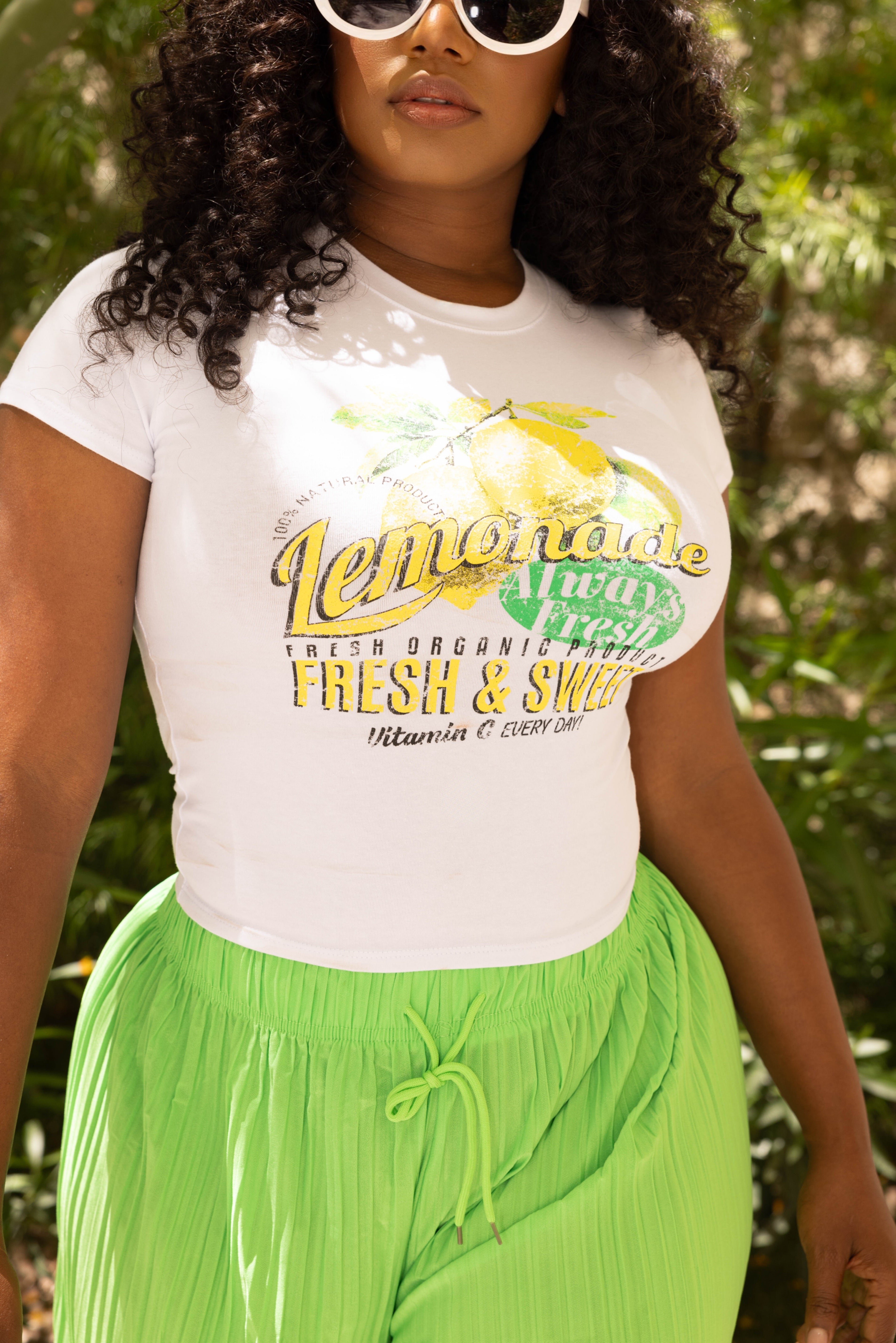FRESH LEMONADE GRAPHIC CROP TOP