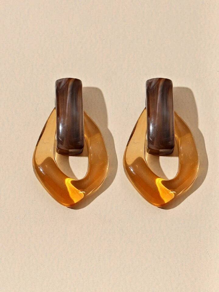 ELLE CLEAR DANGLE EARRINGS - COFFEE BROWN