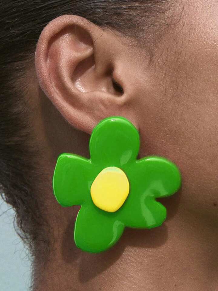 ZAA RESIN FLOWER STUD EARRINGS - GREEN