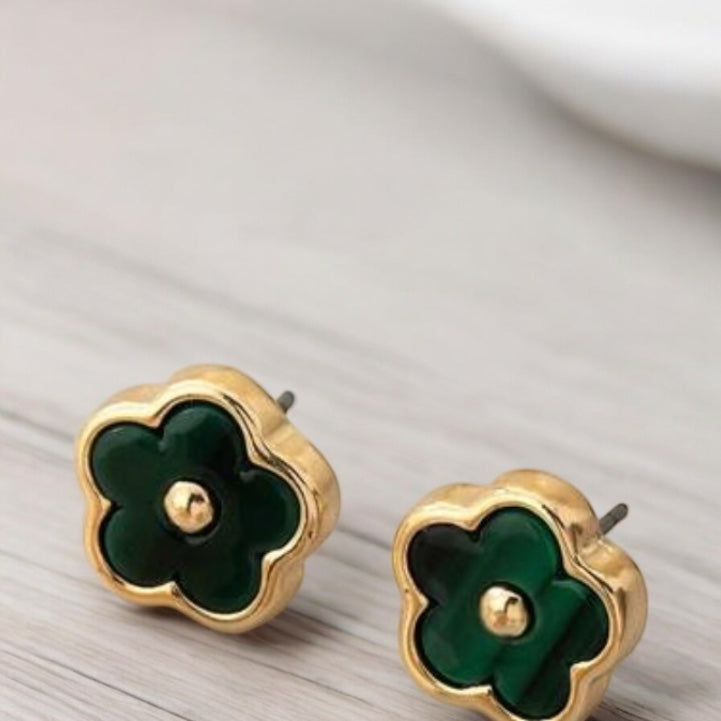 FLOWER STUD EARRINGS - GREEN