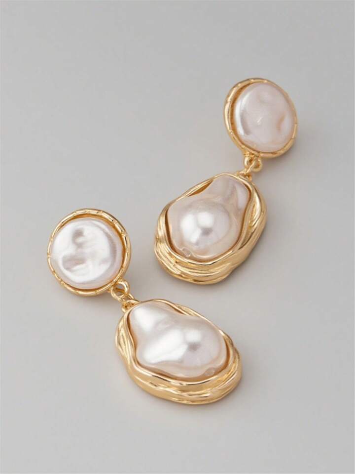BAROQUE PEARL DANGLE EARRINGS