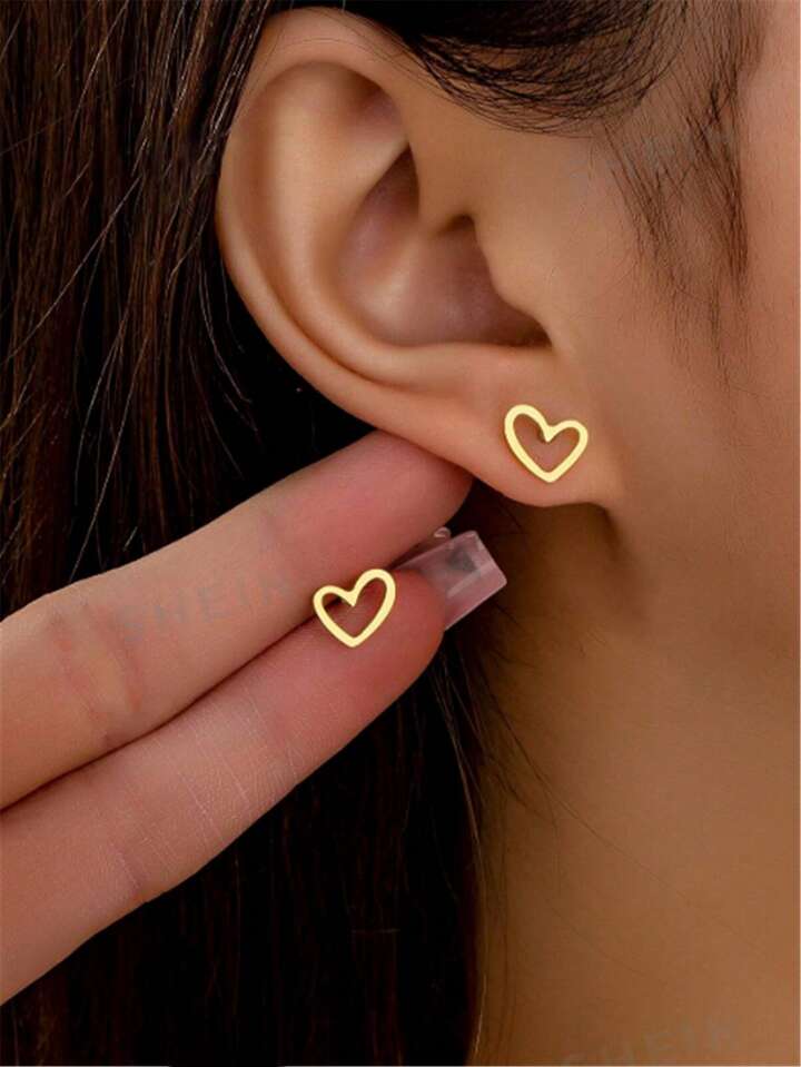 Petite Heart Shaped Earrings-GOLD