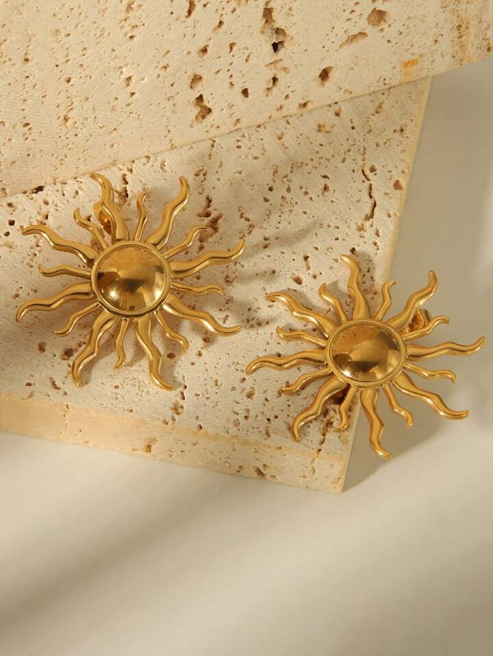 SOLAR SUN SHAPE STUD EARRINGS