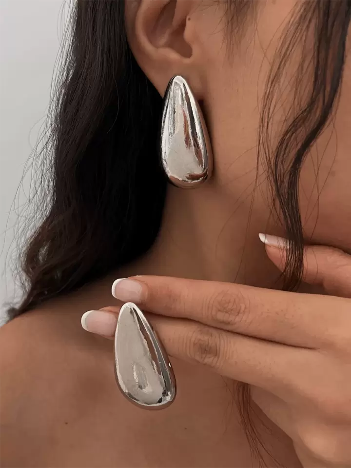 WATERDROP SHAPE DANGLE EARRINGS - SILVER