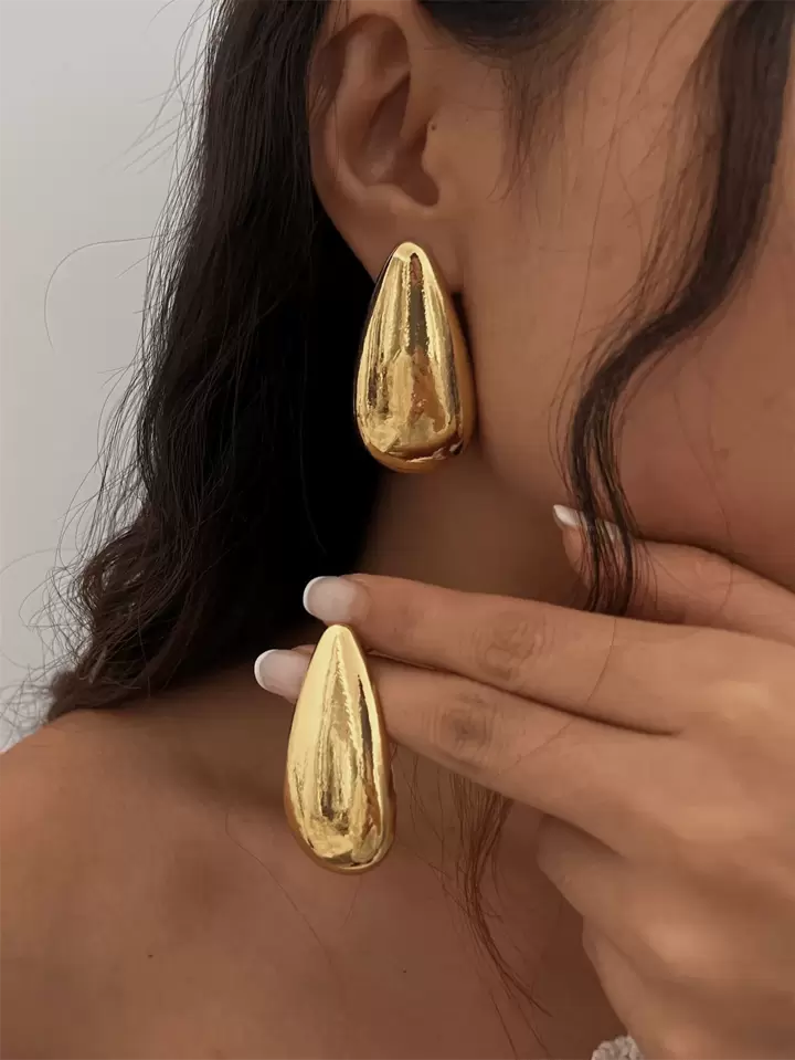 WATERDROP SHAPE DANGLE EARRINGS - GOLD