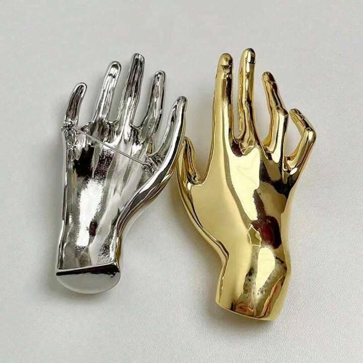 HAND 3D SHAPE BROOCH-SILVER