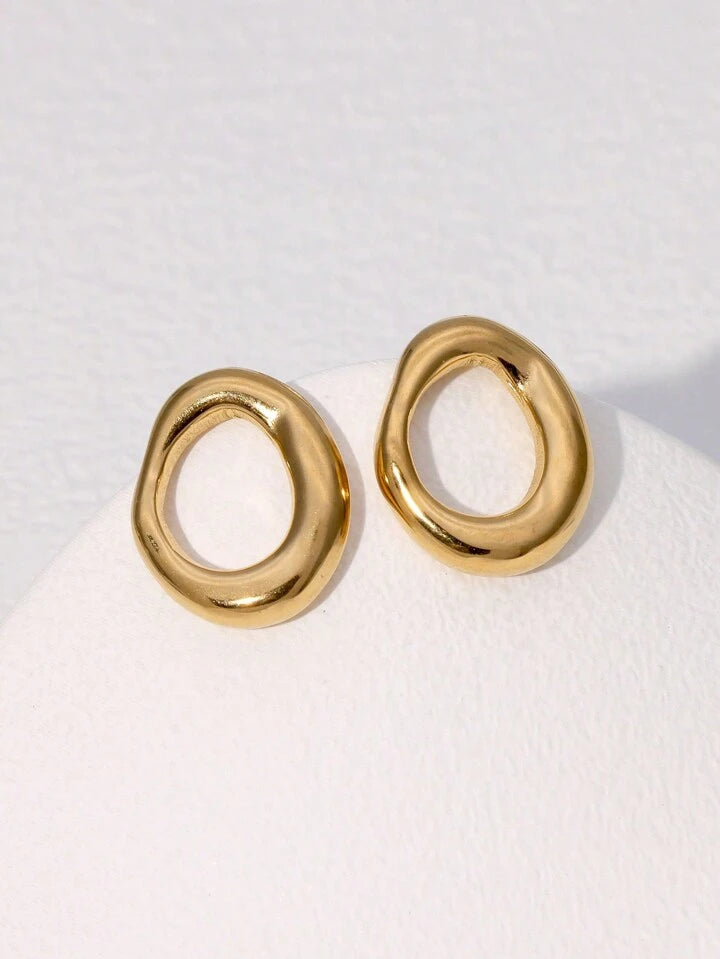 HOLLOW CIRCLE STUD EARRINGS - GOLD