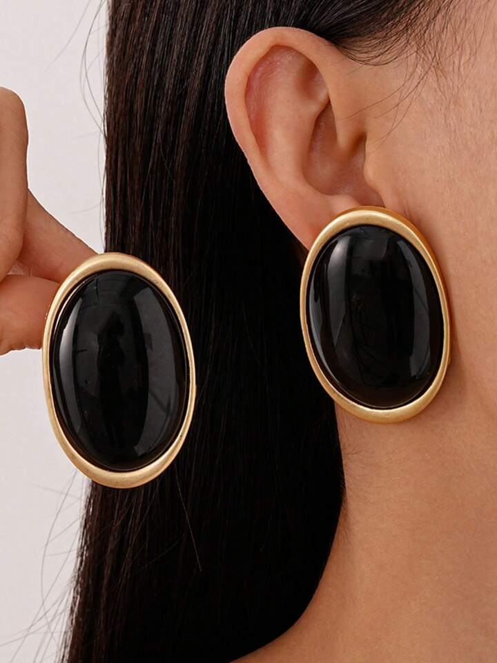 Oval Vintage Metal Stud Earrings- BLACK